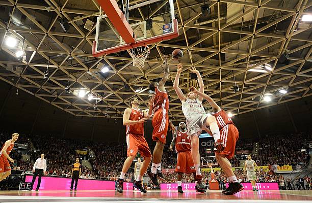 其间的情感 其间的情感