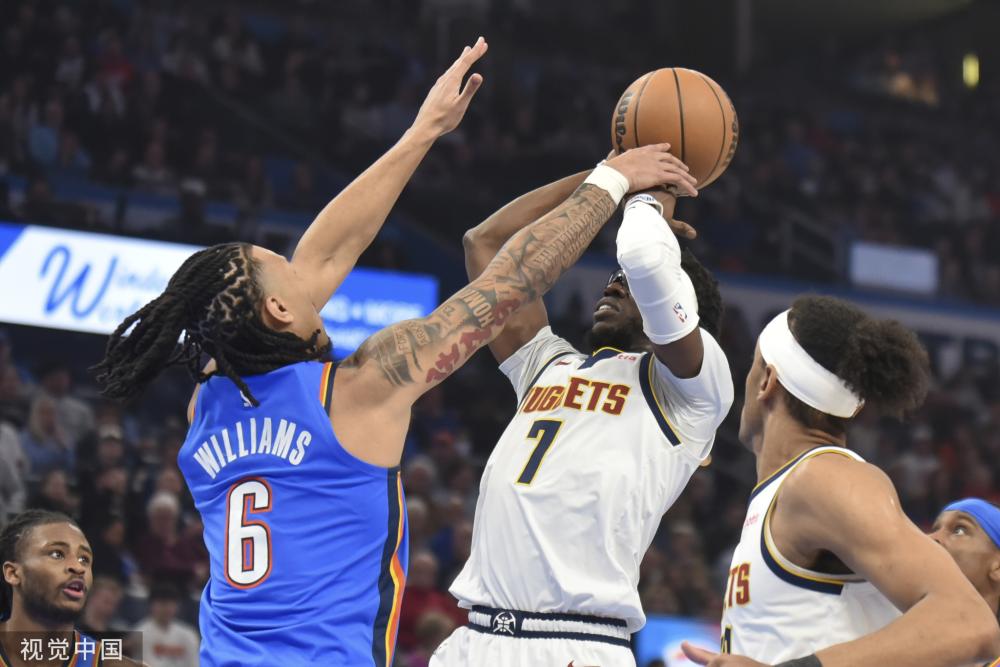 年轻内线的 年轻内线的